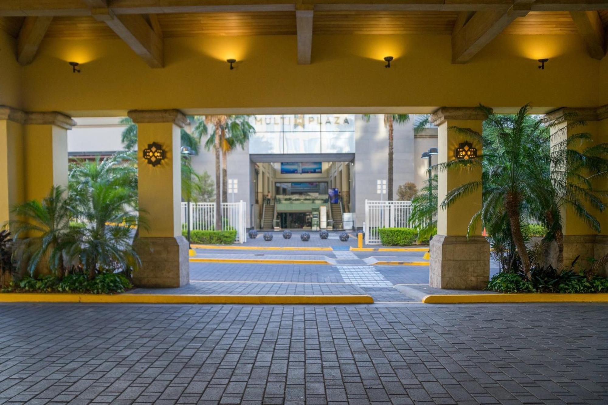 Intercontinental Tegucigalpa At Multiplaza Mall By Ihg Eksteriør billede